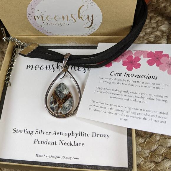 Rare 925 Astrophyllite tear drop charm and black leather necklace - Picture 2 of 8